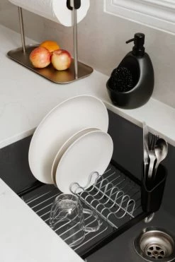 Meilleur prix ???? Umbra Accessoires De Rangement De Cuisine Egouttoir à Vaisselle En Métal Couleur Noir Et Nickel ???? -pots et bonbonnières Soldes egouttoir a vaisselle en metal couleur noir et nickel 3