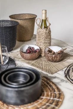 Vente flash ✔️ Bazar Bizar Accessoires De Rangement De Cuisine Porte-bouteille En Raphia ❤️ -pots et bonbonnières Soldes porte bouteille en raphia 3