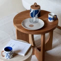 Meilleur prix ???? Maisons Du Monde Bocaux, Pots Et Bonbonnières Pot En Grès Crème Et Bleu Marine Couvercle En Bois D'acacia H9 ???? -pots et bonbonnières Soldes pot en gres creme et bleu marine couvercle en bois d acacia h9 1000 2 5 223127 4