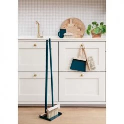 Tout neuf ???? Andrée Jardin Accessoires De Rangement De Cuisine Ramasse-miettes En Bois De Hêtre Et Fibres Naturelles Bleu Orage ???? 10 Tout neuf ???? Andrée Jardin Accessoires De Rangement De Cuisine Ramasse-miettes En Bois De Hêtre Et Fibres Naturelles Bleu Orage ???? -pots et bonbonnières Soldes ramasse miettes en bois de hetre et fibres naturelles bleu orage 4